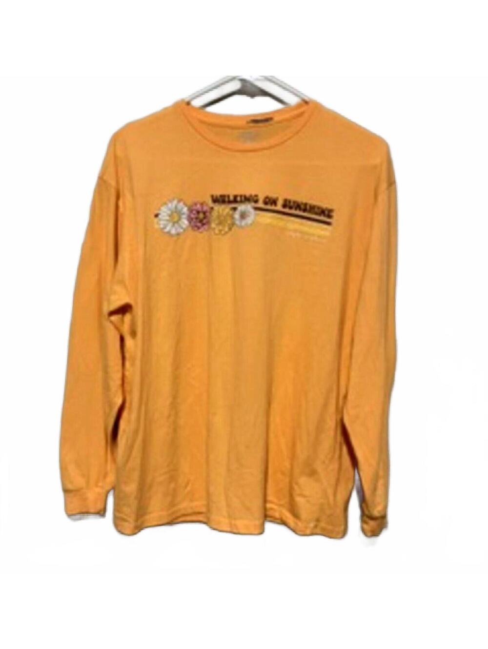 Simply Southern Yellow Long-Sleeve 'Walking on Sunshine' Graphic Tee